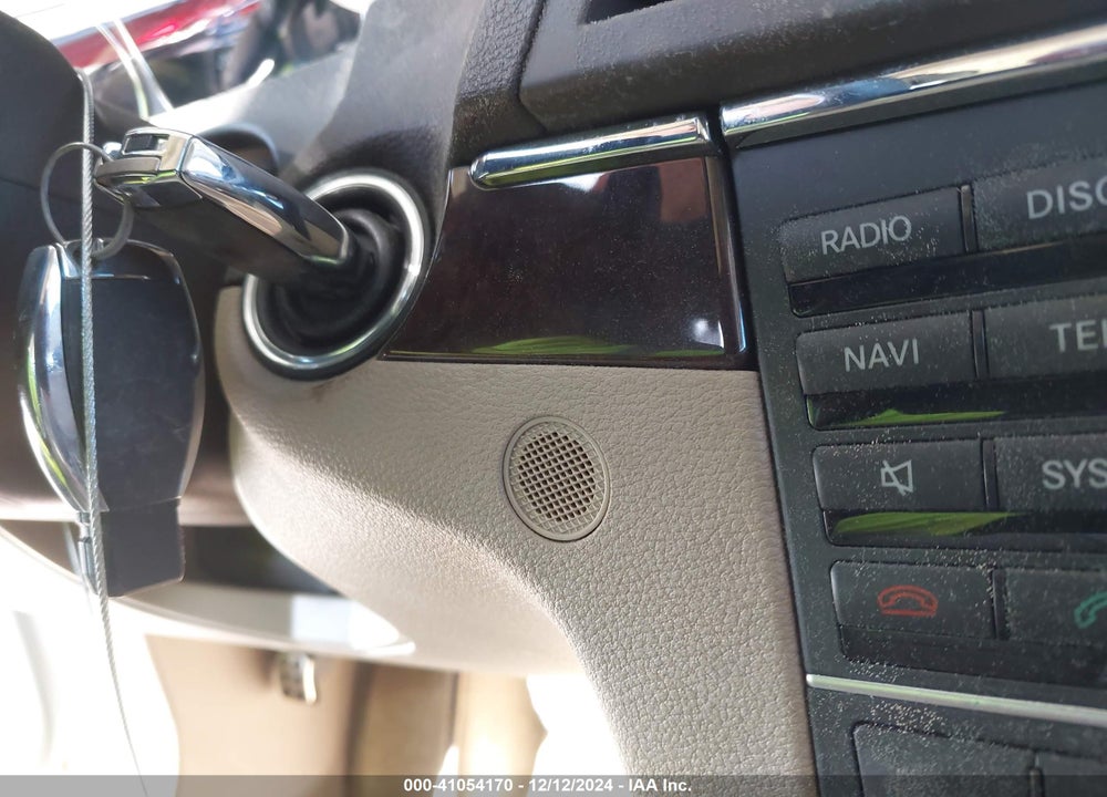 2011 MERCEDES-BENZ E 550 VIN: WDDKK7CF6BF064464