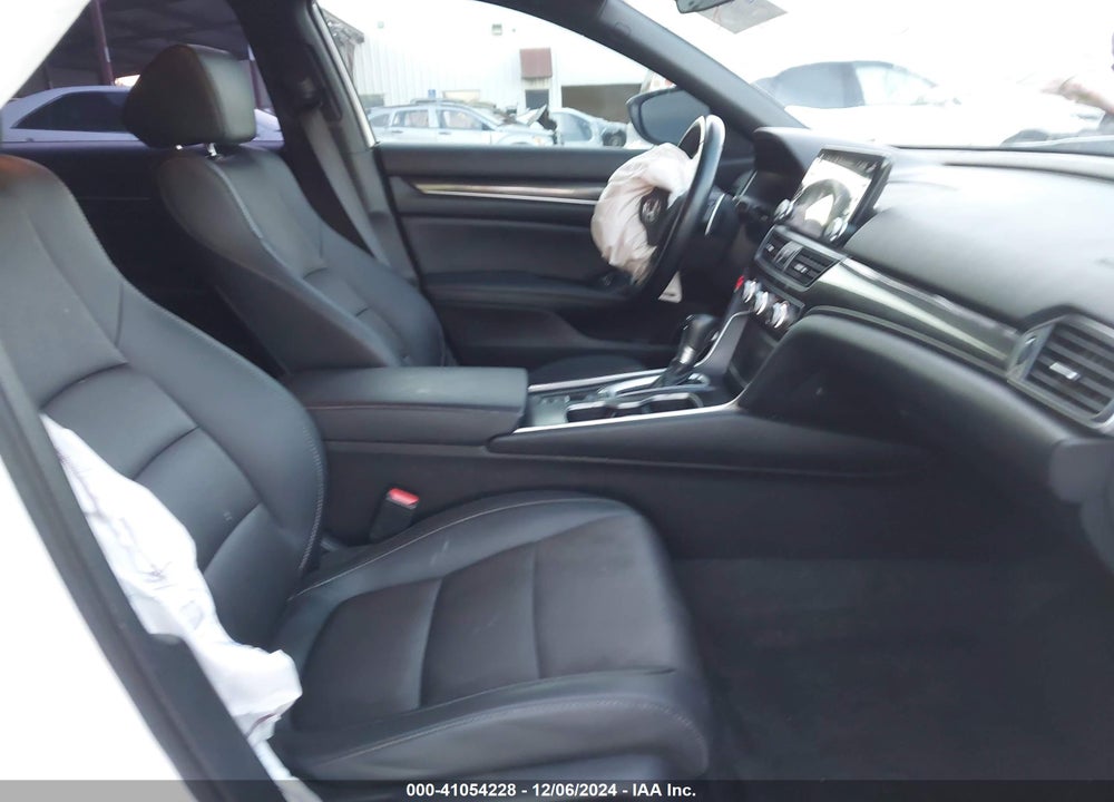 2021 HONDA ACCORD VIN: 1HGCV1F39MA053903