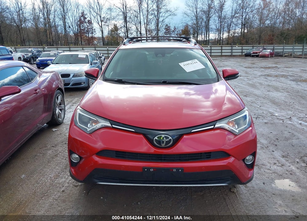2017 TOYOTA RAV4 XLE VIN: 2T3RFREV8HW623369