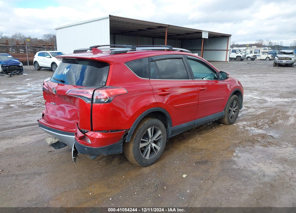 2017 TOYOTA RAV4 XLE VIN: 2T3RFREV8HW623369