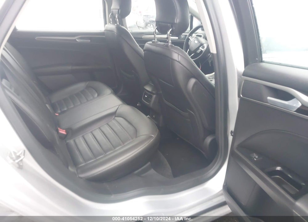 2014 FORD FUSION VIN: 1FA6P0HD2E5376132