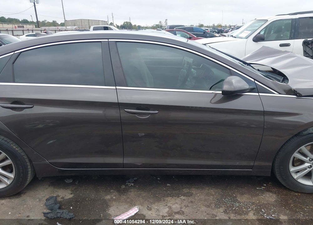 2016 HYUNDAI SONATA VIN: 5NPE24AF9GH416491
