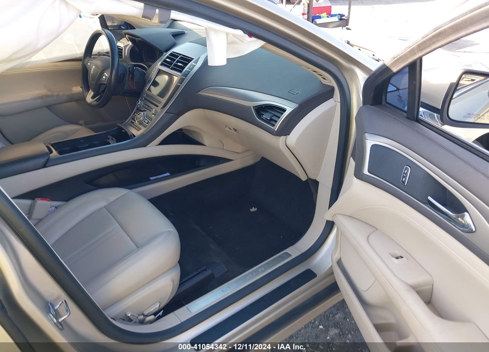 2017 LINCOLN MKZ PREMIERE VIN: 3LN6L5A98HR649533
