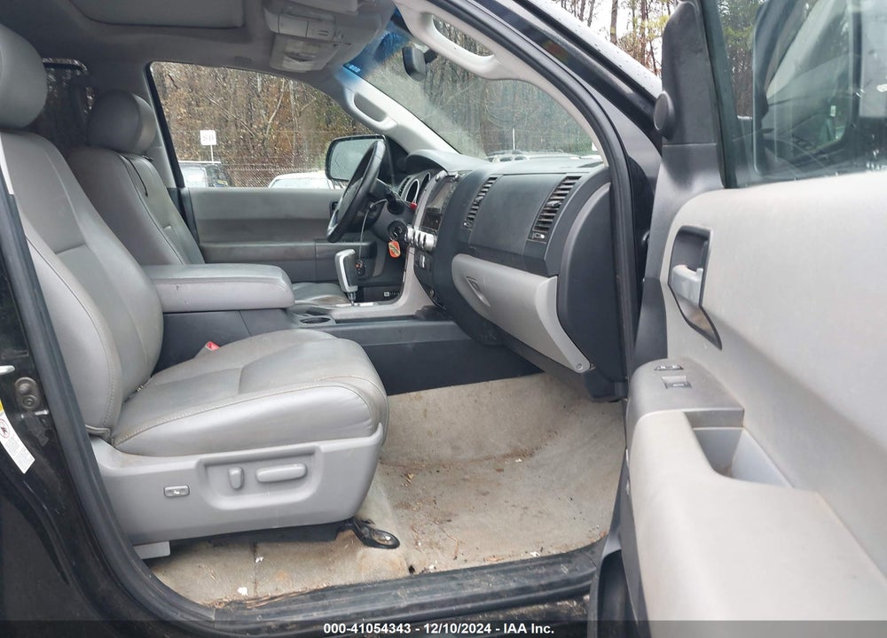 2011 TOYOTA SEQUOIA LIMITED 5.7L V8 VIN: 5TDKY5G19BS037447