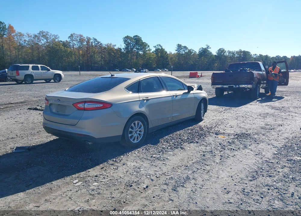 2015 FORD FUSION S VIN: 3FA6P0G70FR287816