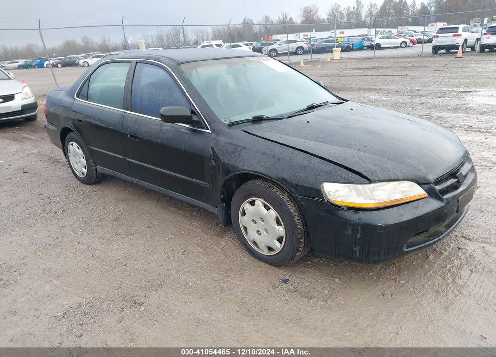 1998 HONDA ACCORD SDN LX VIN: 1HGCG5640WA073101