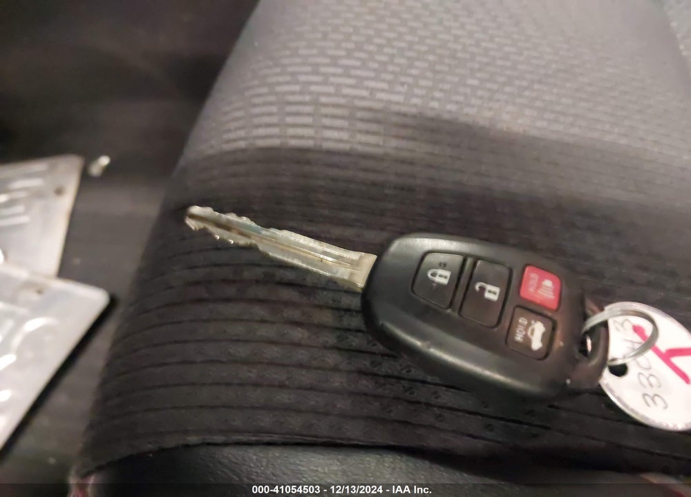 2017 TOYOTA CAMRY VIN: 4T1BF1FK8HU618317