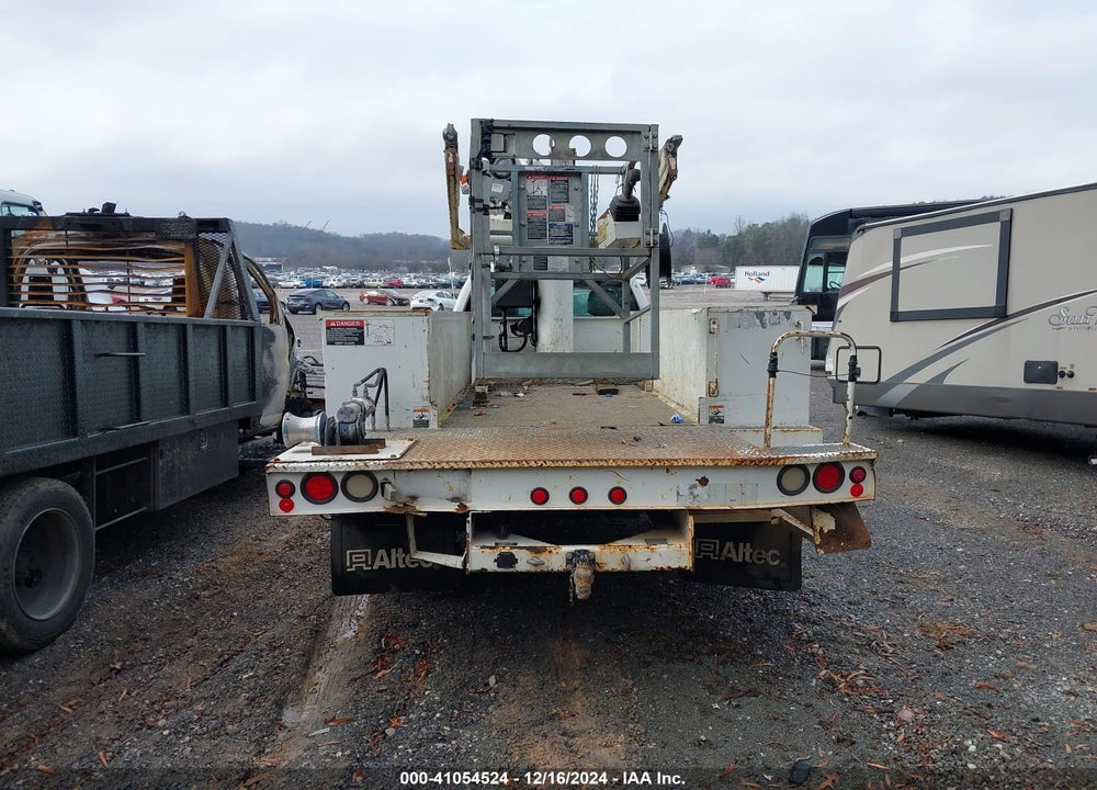 2014 FORD F-550 CHASSIS XL VIN: 1FDUF5GT3EEA81126