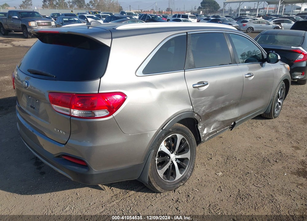 2017 KIA SORENTO 3.3L EX VIN: 5XYPH4A5XHG275003