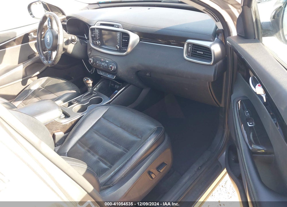 2017 KIA SORENTO 3.3L EX VIN: 5XYPH4A5XHG275003