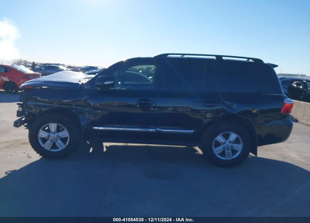 2013 TOYOTA LAND CRUISER V8 VIN: JTMHY7AJXD4016054