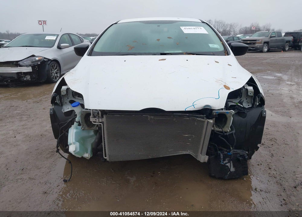 2014 FORD FOCUS VIN: 1FADP3E20EL371129