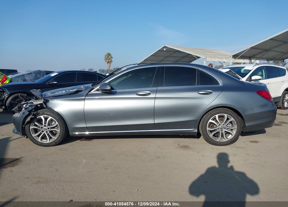 2017 MERCEDES-BENZ C 300 LUXURY/SPORT VIN: 55SWF4JBXHU231581