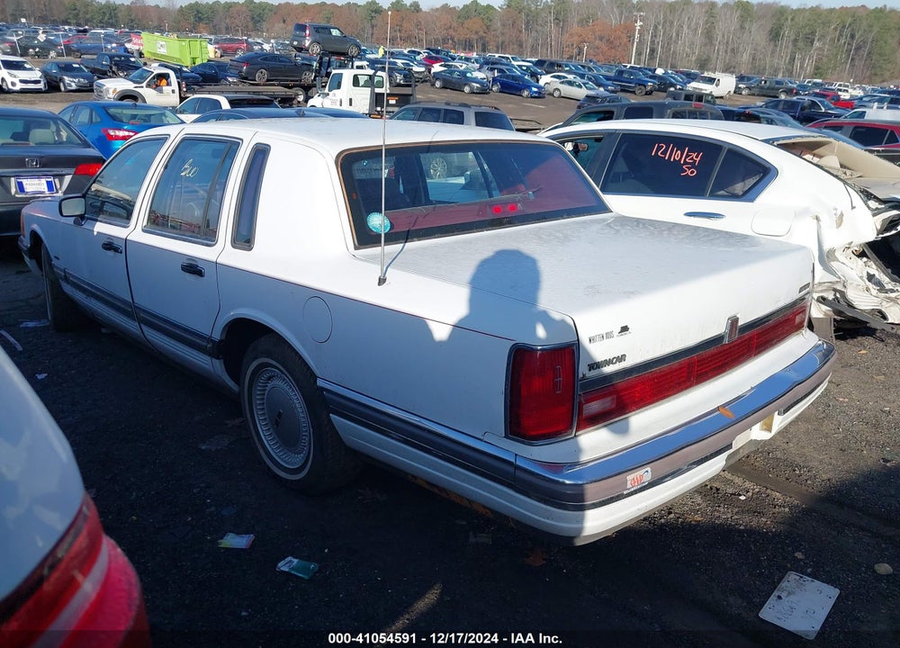 1990 LINCOLN TOWN CAR VIN: 1LNLM81FXLY723424