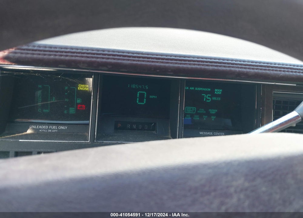 1990 LINCOLN TOWN CAR VIN: 1LNLM81FXLY723424