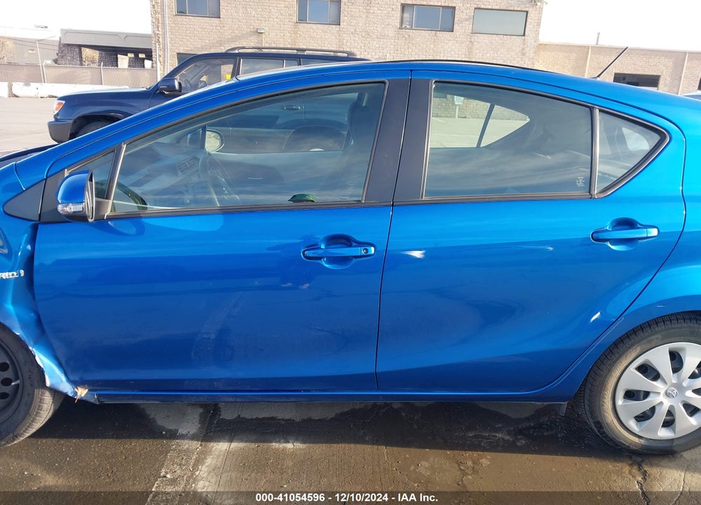 2013 TOYOTA PRIUS C THREE VIN: JTDKDTB36D1034546
