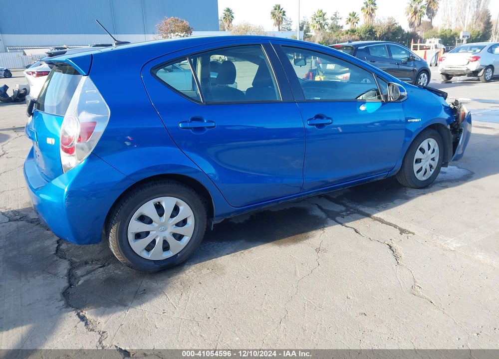 2013 TOYOTA PRIUS C THREE VIN: JTDKDTB36D1034546