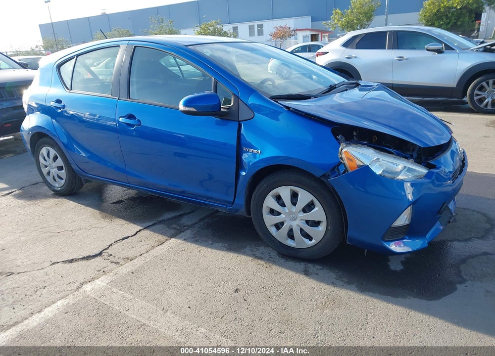 2013 TOYOTA PRIUS C THREE VIN: JTDKDTB36D1034546