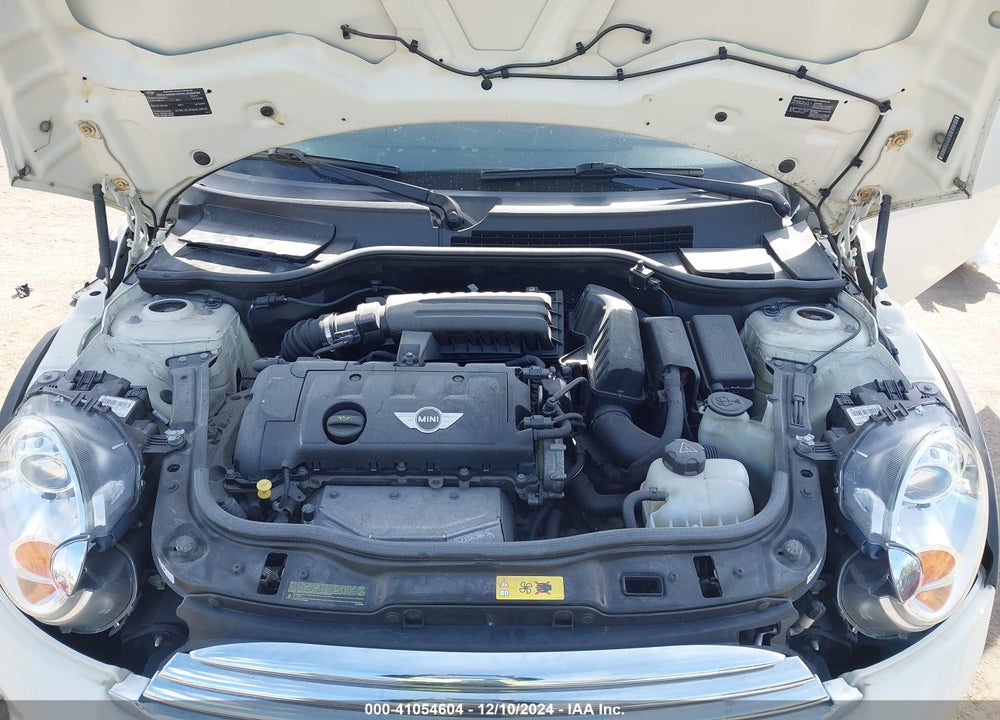 2012 MINI COOPER VIN: WMWZN3C50CT135139