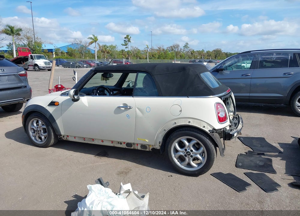 2012 MINI COOPER VIN: WMWZN3C50CT135139