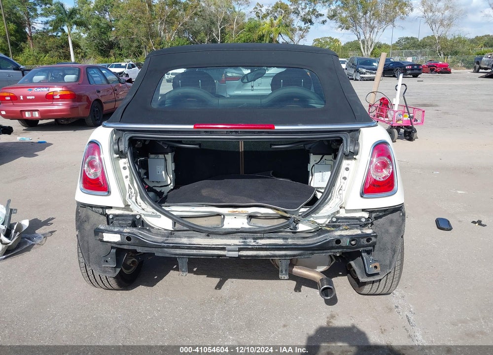 2012 MINI COOPER VIN: WMWZN3C50CT135139