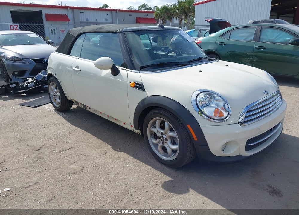 2012 MINI COOPER VIN: WMWZN3C50CT135139