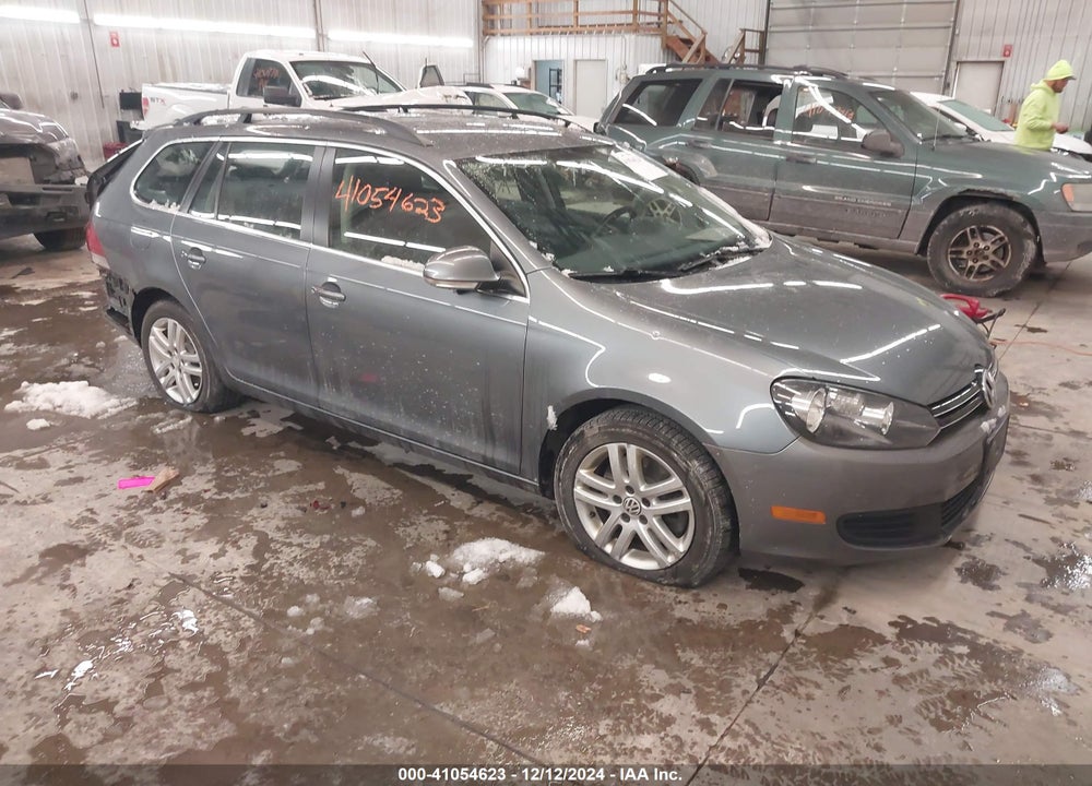 2011 VOLKSWAGEN JETTA SPORTWAGEN 2.0L TDI VIN: 3VWPL7AJ9BM650657