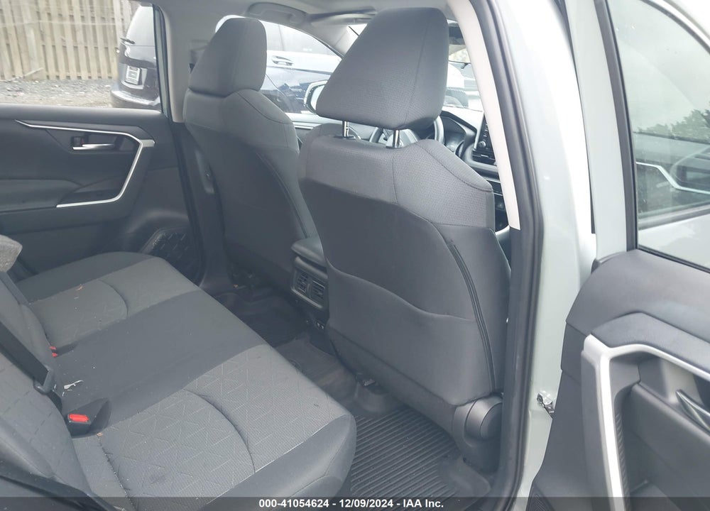 2020 TOYOTA RAV4 HYBRID XLE VIN: 4T3R6RFV3LU003164