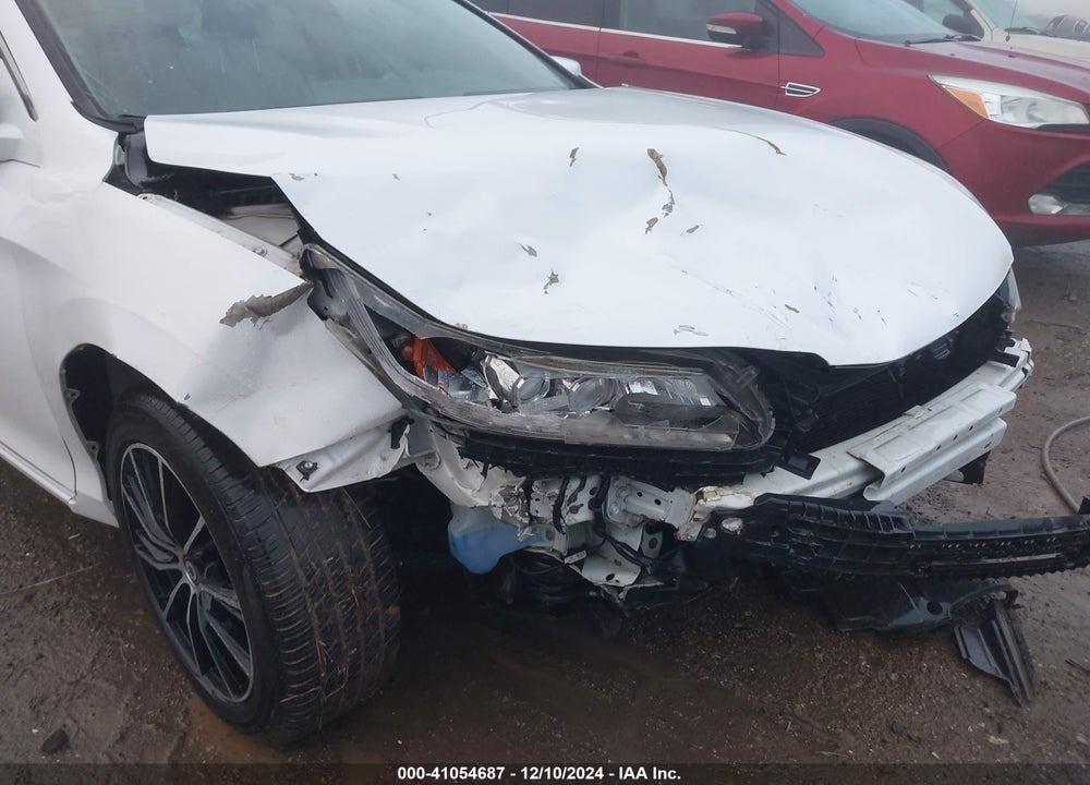 2015 HONDA ACCORD VIN: 1HGCR3F99FA035537