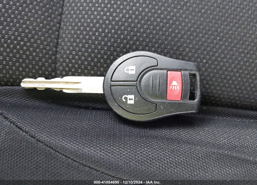 2013 NISSAN JUKE S VIN: JN8AF5MR4DT207976