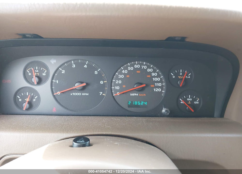 2000 JEEP GRAND CHEROKEE LIMITED VIN: 1J4GW58N8YC210960