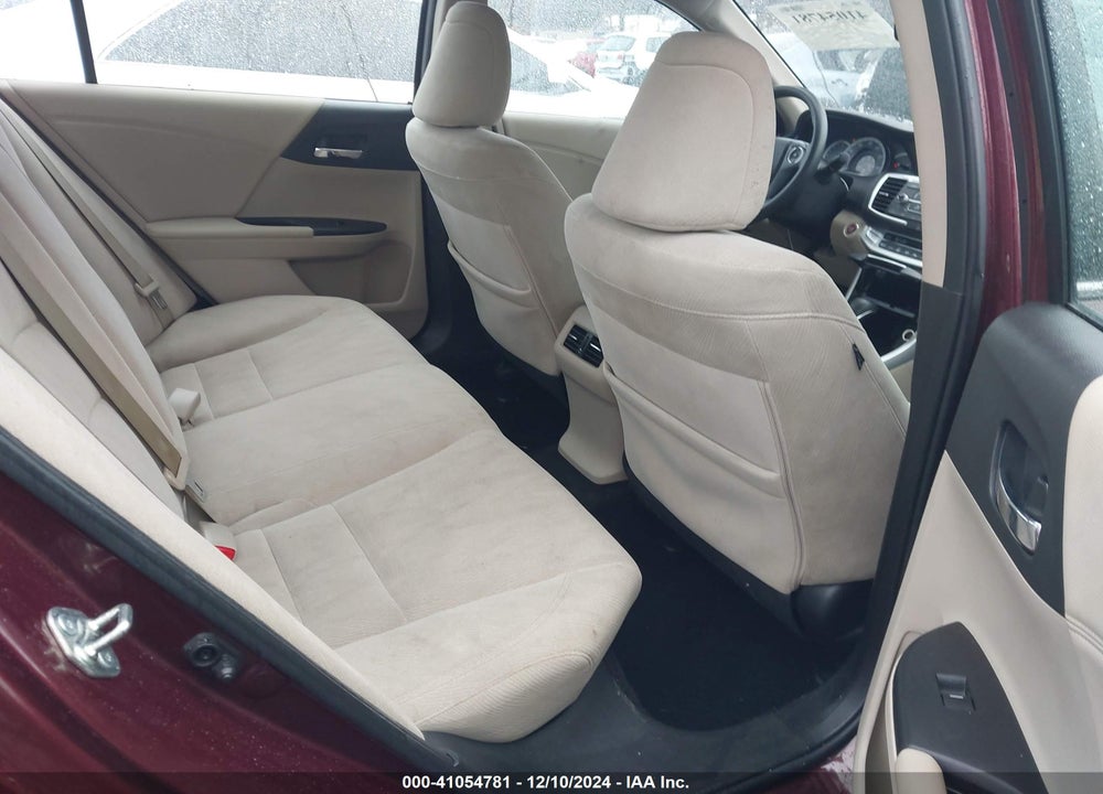 2015 HONDA ACCORD EX VIN: 1HGCR2F70FA139004