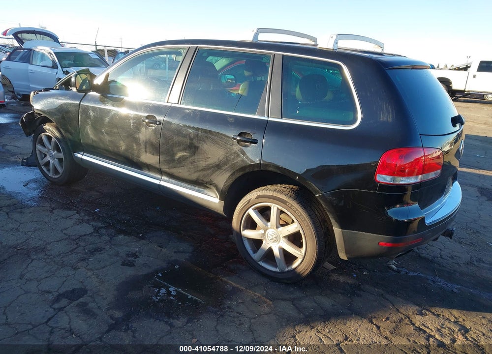 2005 VOLKSWAGEN TOUAREG V8 VIN: WVGMM77L85D055189