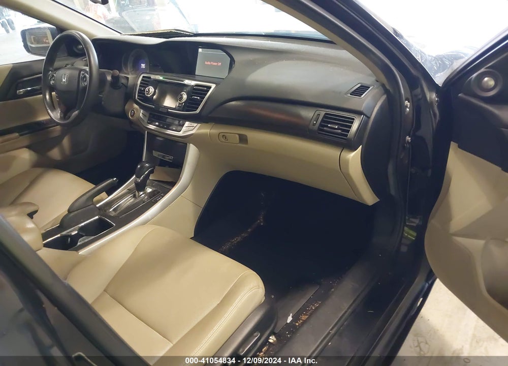2015 HONDA ACCORD EX-L V-6 VIN: 1HGCR3F8XFA025901