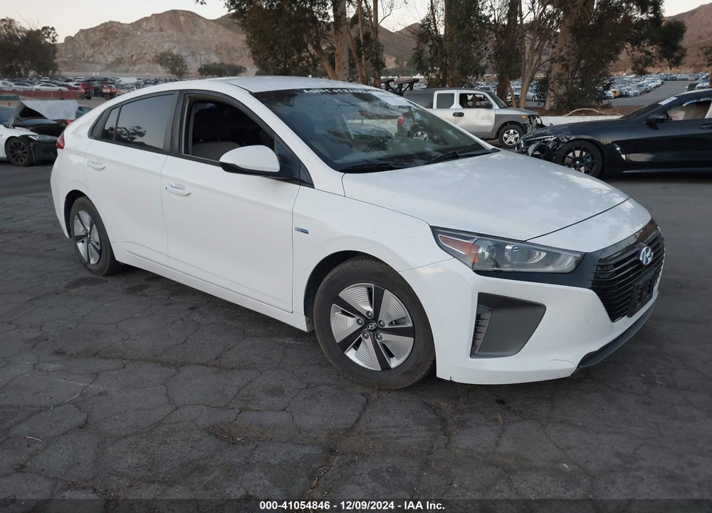 2018 HYUNDAI IONIQ HYBRID BLUE VIN: KMHC65LC1JU097701