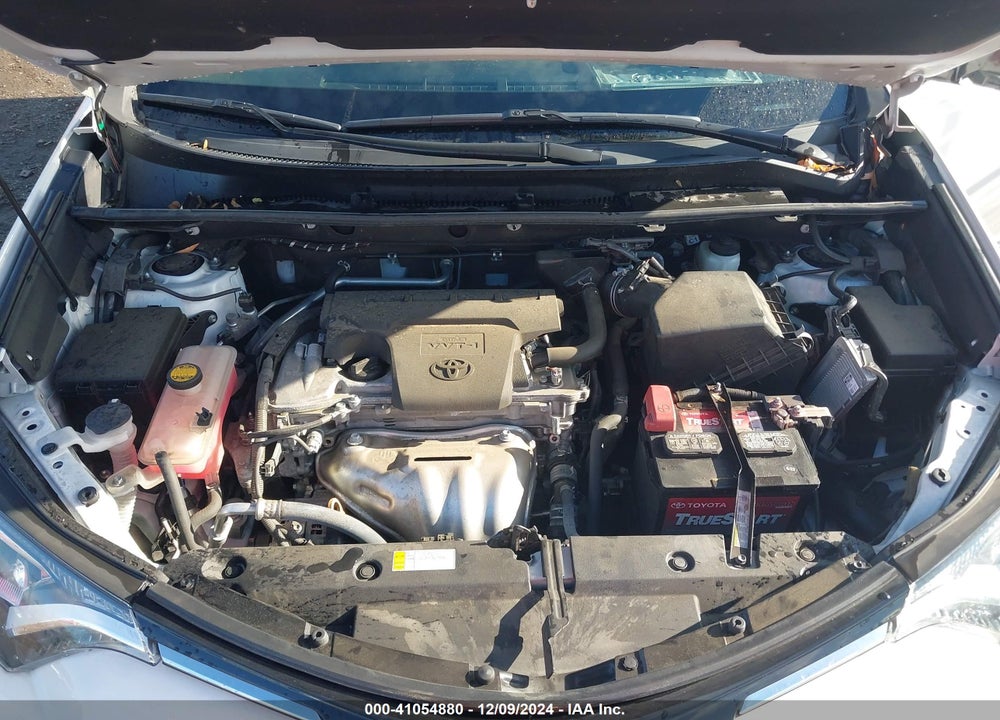 2018 TOYOTA RAV4 LE VIN: 2T3ZFREV6JW503527