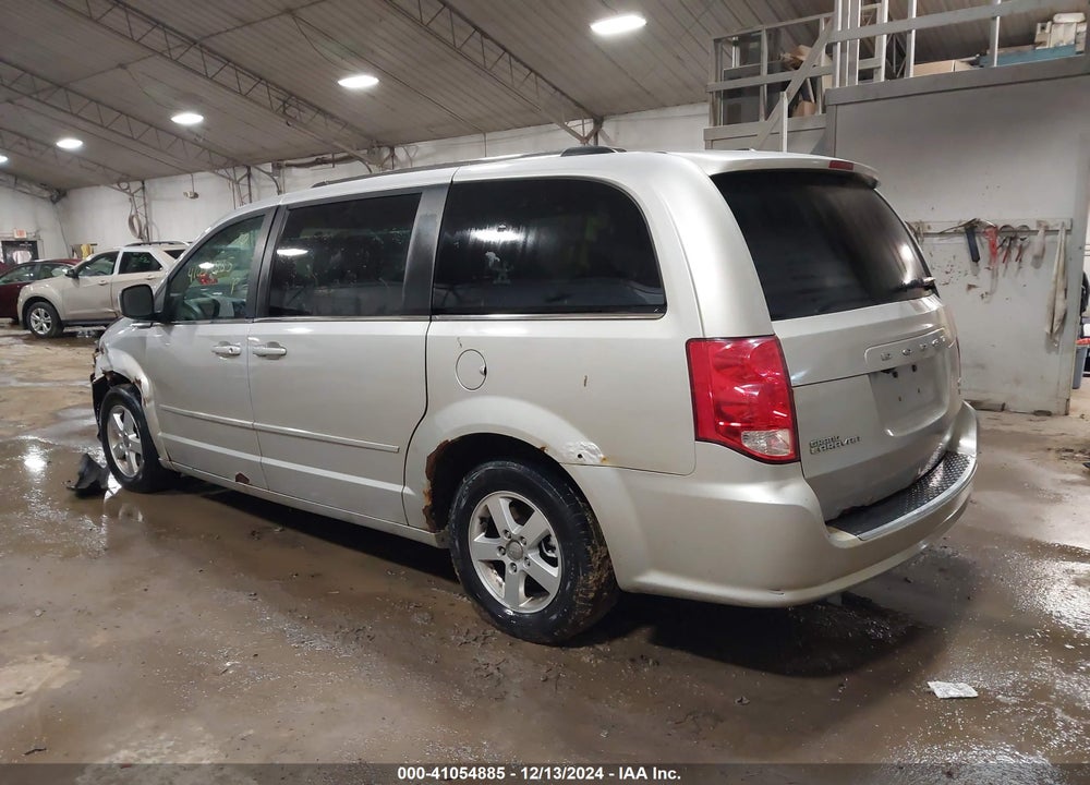 2011 DODGE GRAND CARAVAN CREW VIN: 2D4RN5DG4BR661734