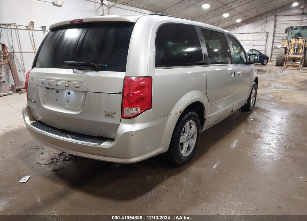 2011 DODGE GRAND CARAVAN CREW VIN: 2D4RN5DG4BR661734