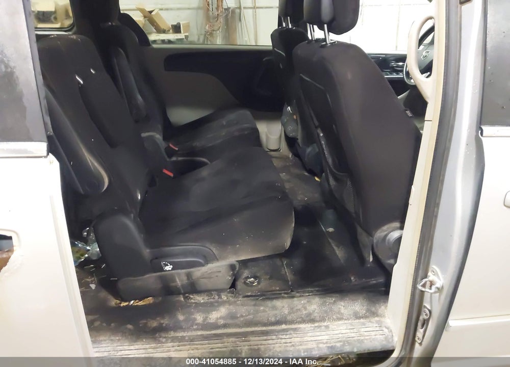 2011 DODGE GRAND CARAVAN CREW VIN: 2D4RN5DG4BR661734