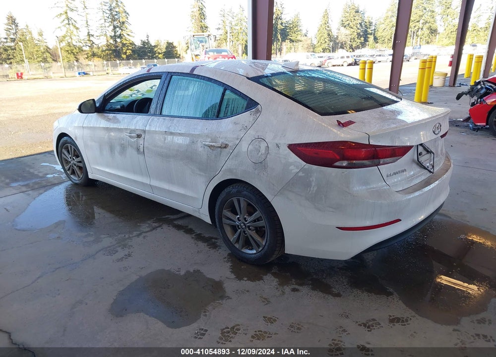 2018 HYUNDAI ELANTRA SEL VIN: 5NPD84LF0JH328072