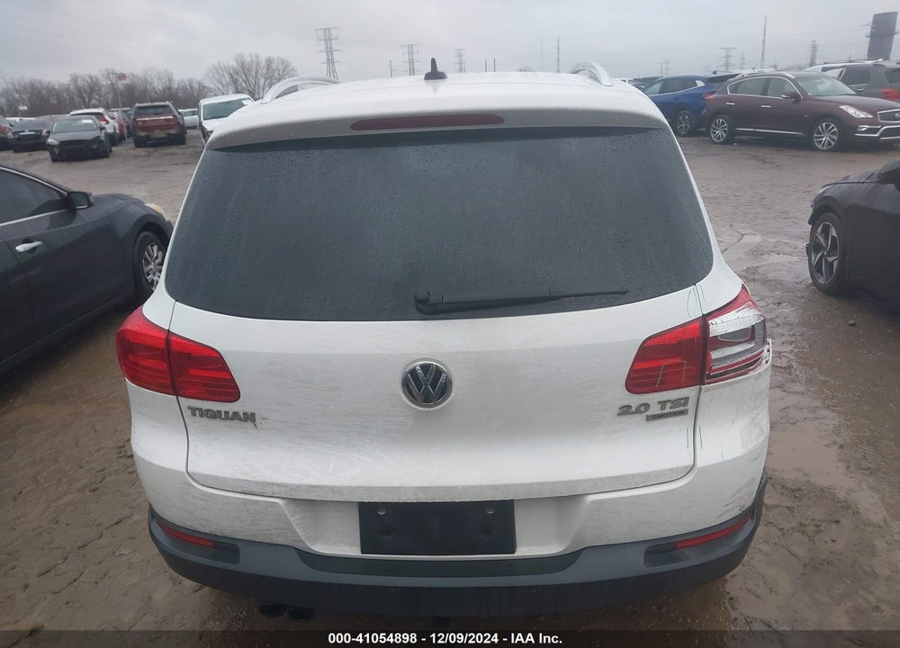 2012 VOLKSWAGEN TIGUAN SE VIN: WVGBV7AX8CW548811