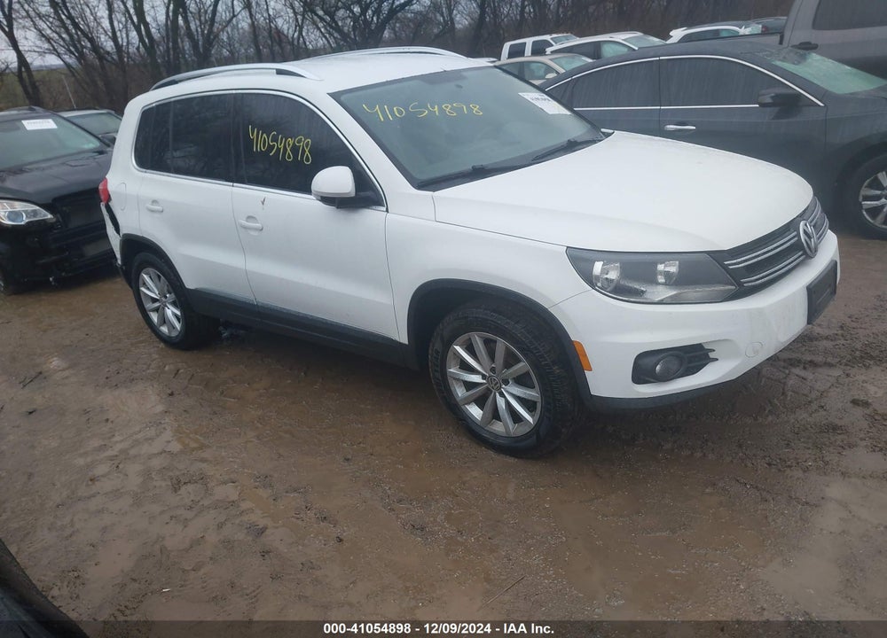 2012 VOLKSWAGEN TIGUAN SE VIN: WVGBV7AX8CW548811