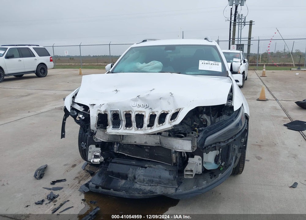2019 CHEROKEE JEEP  LATITUDE VIN: 1C4PJLCB3KD149637
