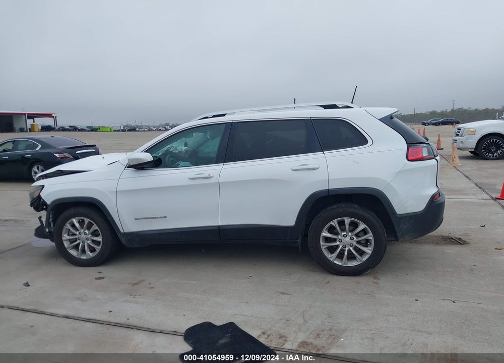 2019 CHEROKEE JEEP  LATITUDE VIN: 1C4PJLCB3KD149637