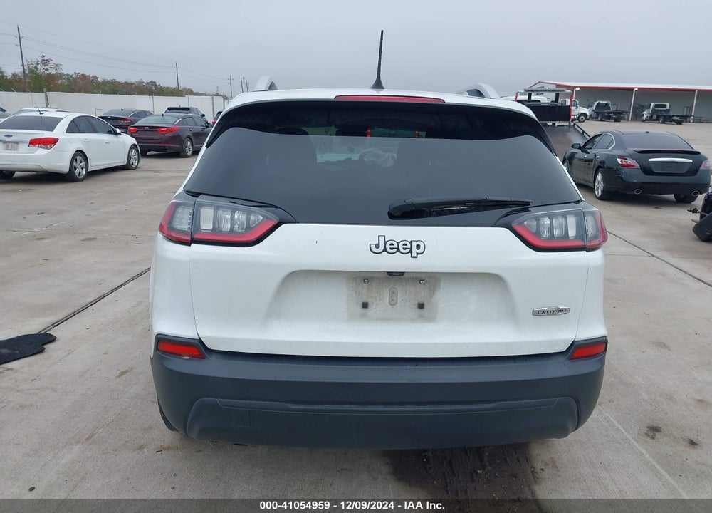 2019 CHEROKEE JEEP  LATITUDE VIN: 1C4PJLCB3KD149637