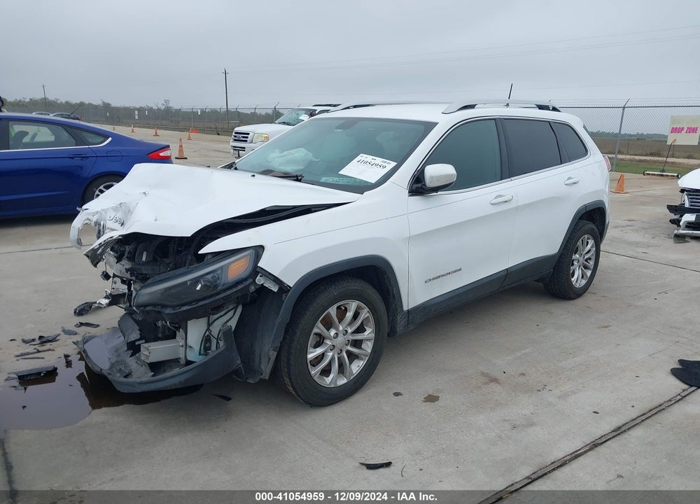 2019 CHEROKEE JEEP  LATITUDE VIN: 1C4PJLCB3KD149637