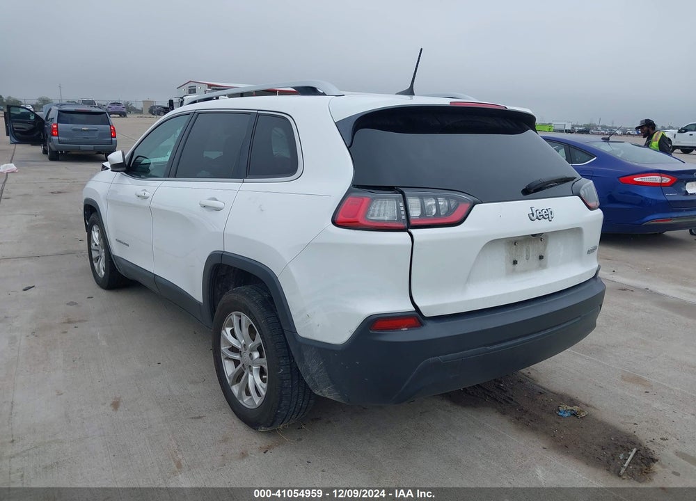 2019 CHEROKEE JEEP  LATITUDE VIN: 1C4PJLCB3KD149637