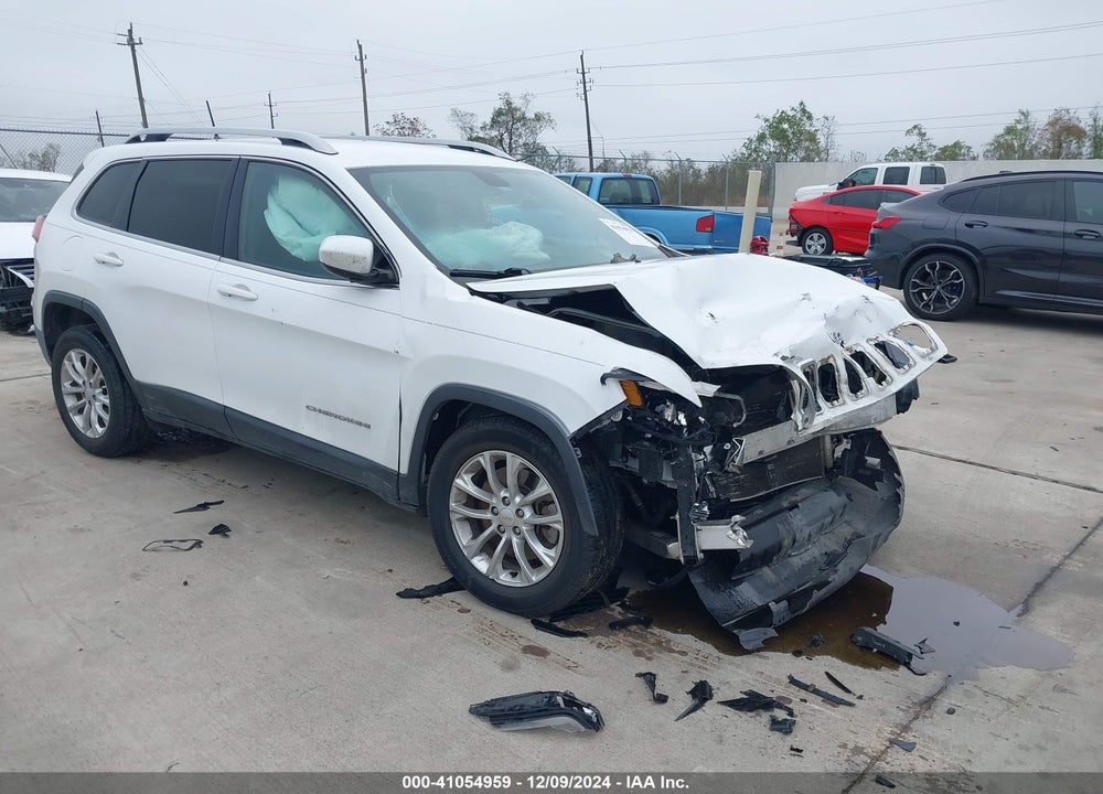 2019 CHEROKEE JEEP  LATITUDE VIN: 1C4PJLCB3KD149637