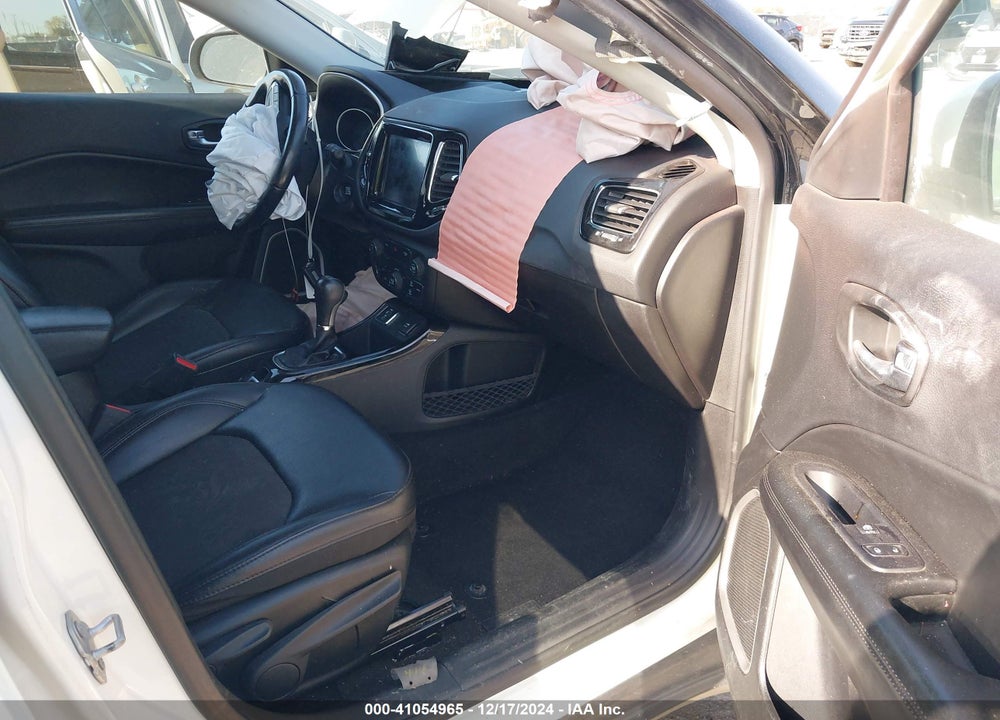 2019 JEEP COMPASS ALTITUDE FWD VIN: 3C4NJCBB2KT832402