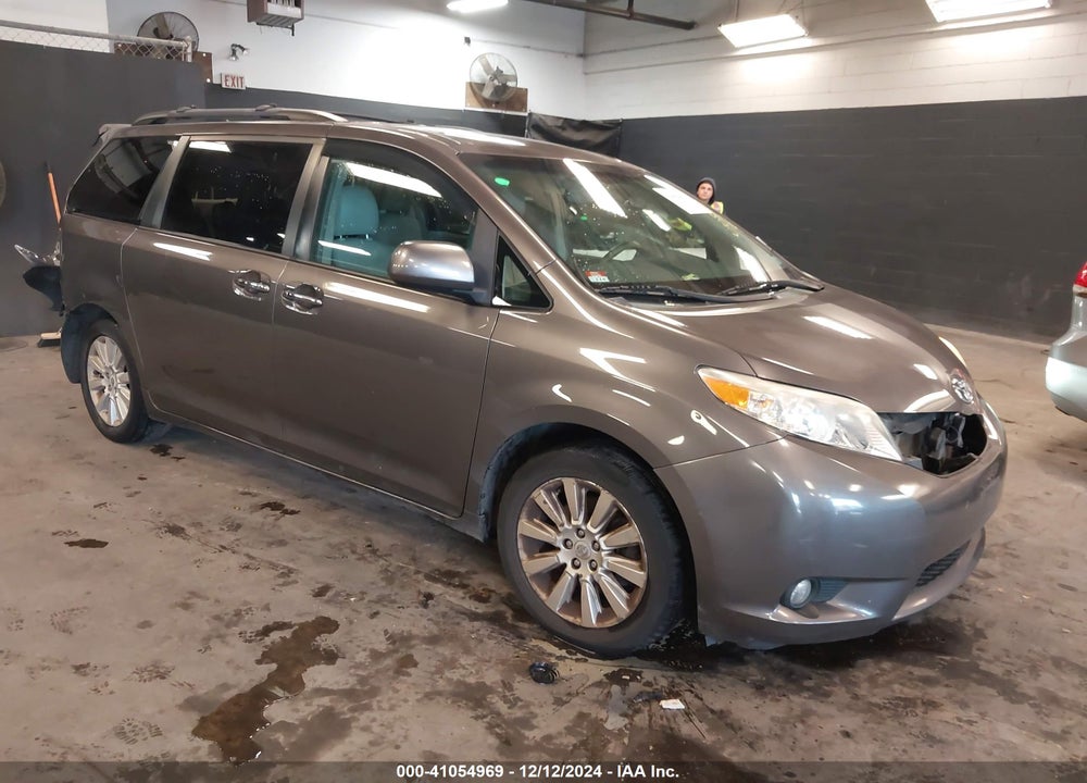 2012 TOYOTA SIENNA XLE LIMITED VIN: 5TDDK3DC6CS038707